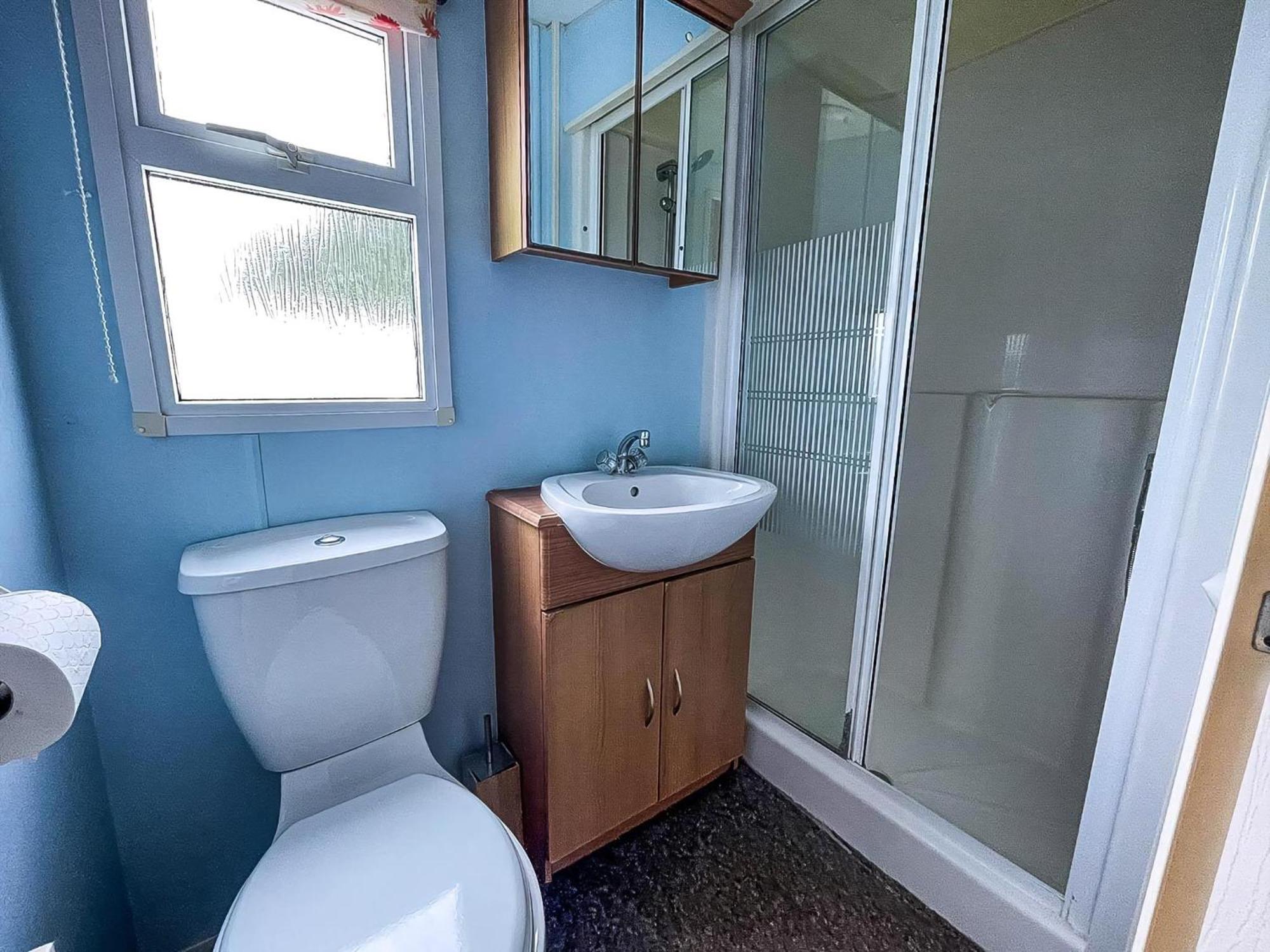 Superb Caravan By The Seaside In Kessingland, Suffolk Ref 90040Sg Benacre Exterior foto