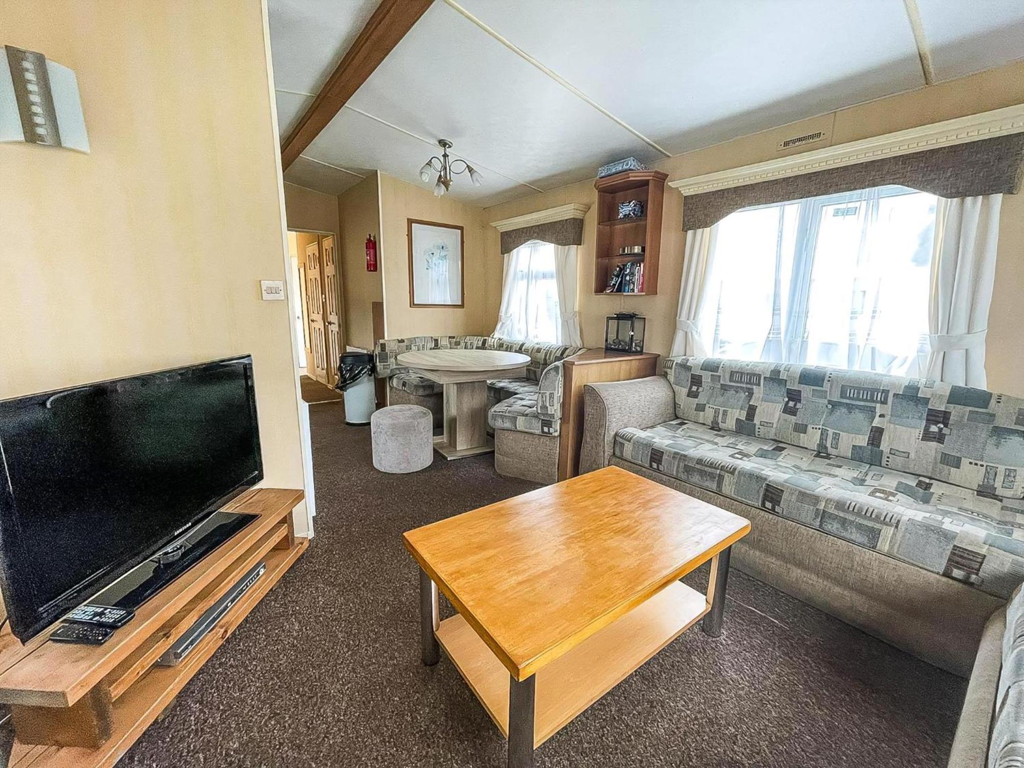 Superb Caravan By The Seaside In Kessingland, Suffolk Ref 90040Sg Benacre Exterior foto